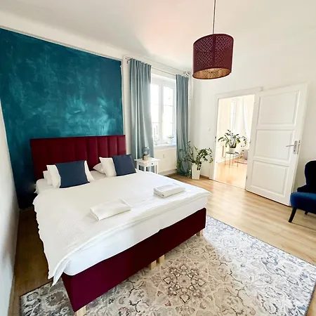 Apartament Center *